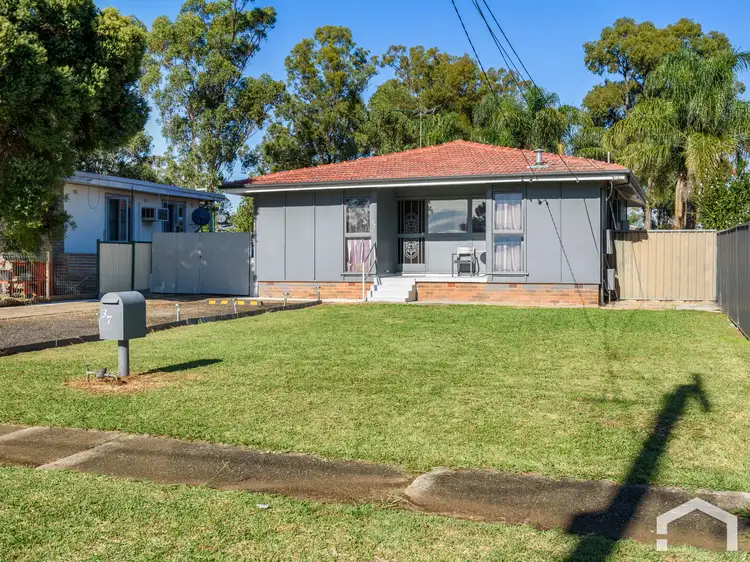 Second view of Homely house listing, 37 Kavieng Ave, Whalan NSW 2770