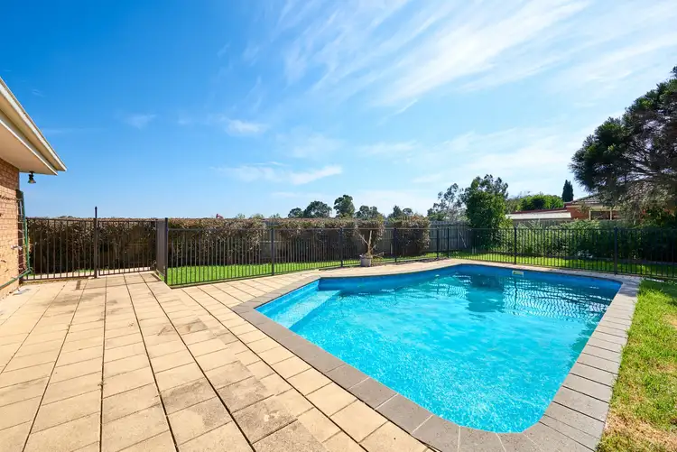 Second view of Homely house listing, 16 Cashel Crt, Berwick VIC 3806