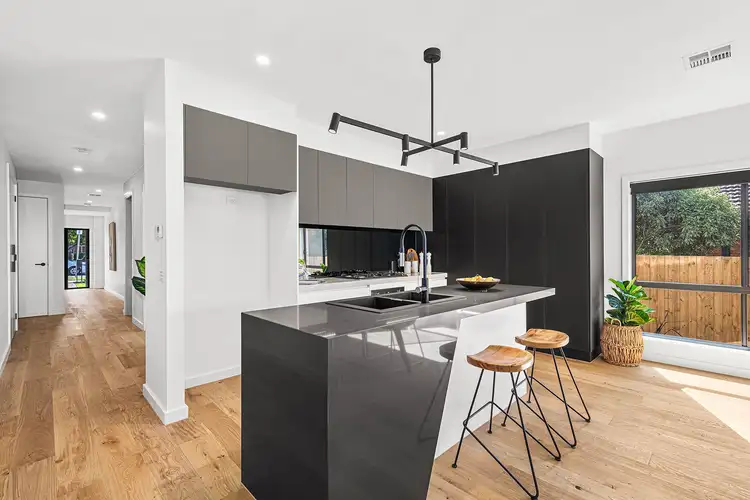 Third view of Homely house listing, 5 Carey Court, Keilor East VIC 3033