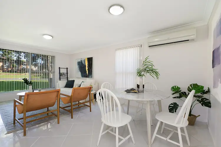 Second view of Homely house listing, 33 Evelyn Crescent, Thornton NSW 2322