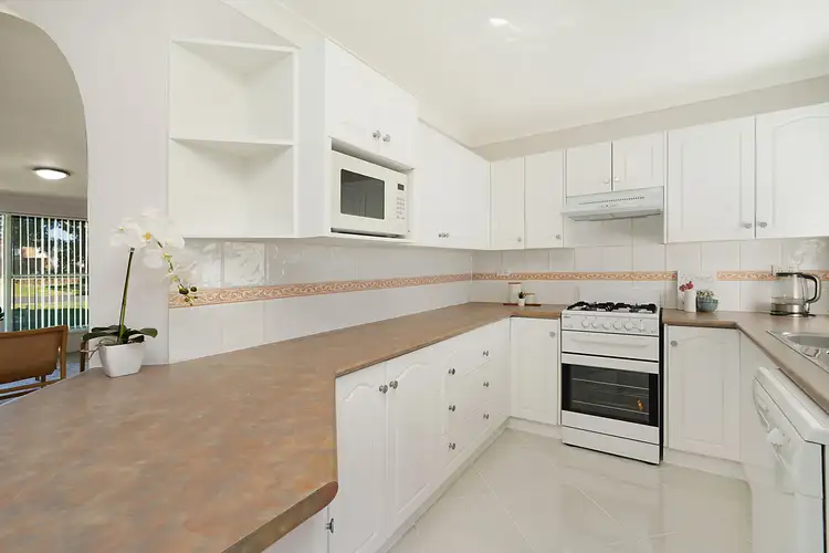 Fifth view of Homely house listing, 33 Evelyn Crescent, Thornton NSW 2322