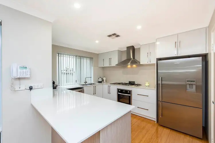 6/35 Murray Drive, High Wycombe WA 6057