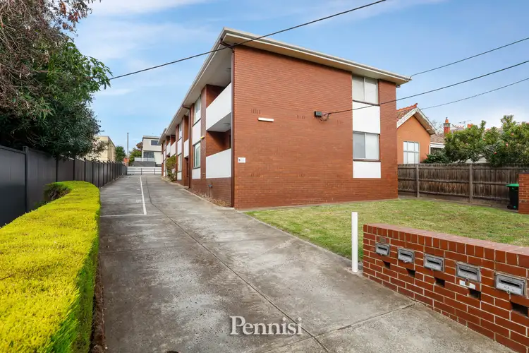 6/8 Violet Street, Essendon VIC 3040