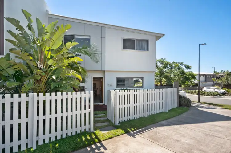1 Awinya Lane, Maroochydore QLD 4558