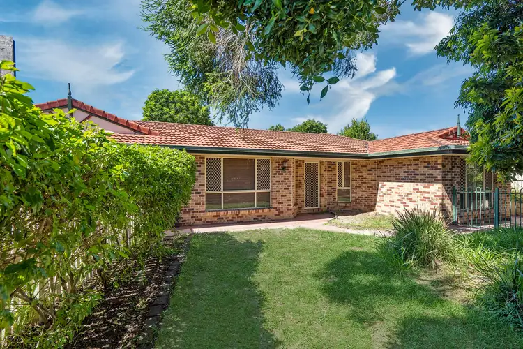 1 Silverdell Crescent, Parkinson QLD 4115