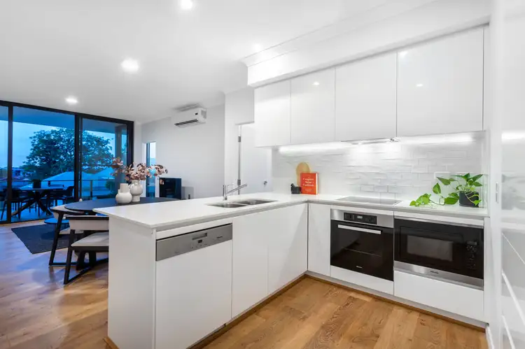2/85 Cambridge Street