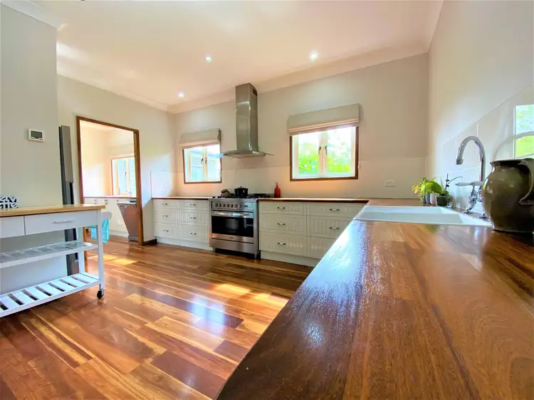 31 White Gums Road, Hatton Vale QLD 4341