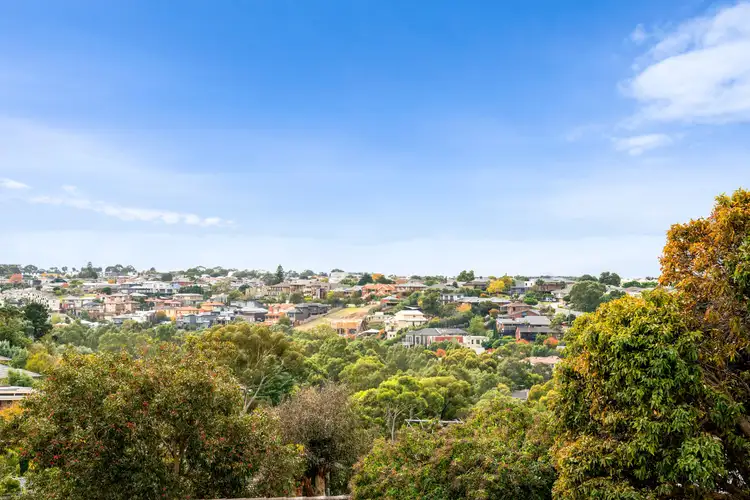 Sixth view of Homely house listing, 1 Outlook Court, Keilor East VIC 3033