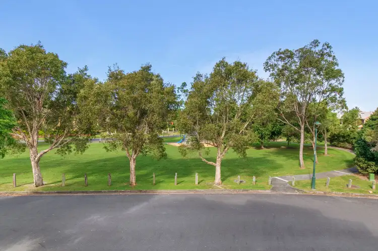 Fourth view of Homely semi-detached listing, 2/9 Lantau Crescent, Varsity Lakes QLD 4227