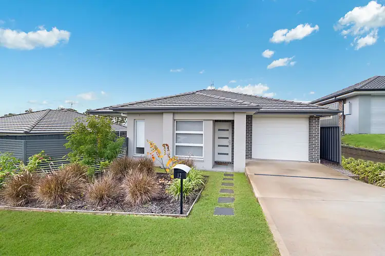 12 Cambridge Street, Thornton NSW 2322