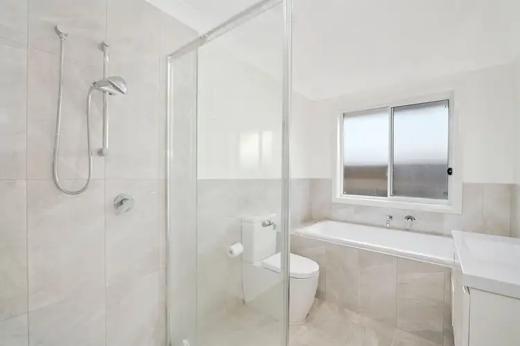 Fifth view of Homely semi-detached listing, 9 Thorncliffe Avenue, Thornton NSW 2322
