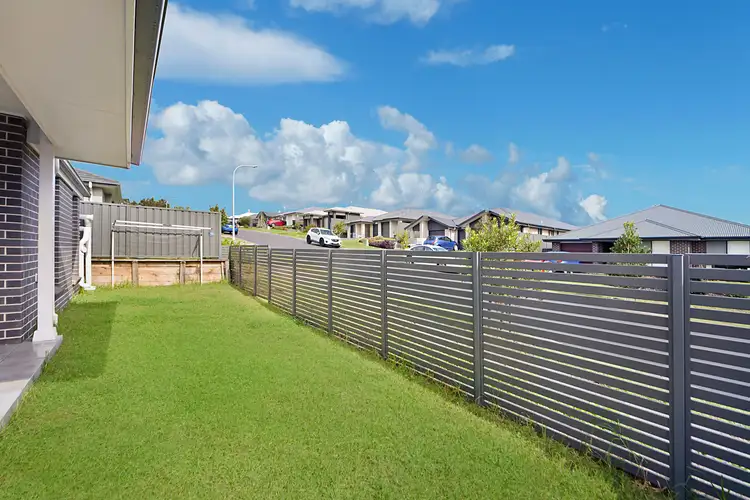 Sixth view of Homely semi-detached listing, 9 Thorncliffe Avenue, Thornton NSW 2322