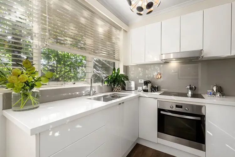 Third view of Homely flat listing, 4/25 Daisy Street, Essendon VIC 3040