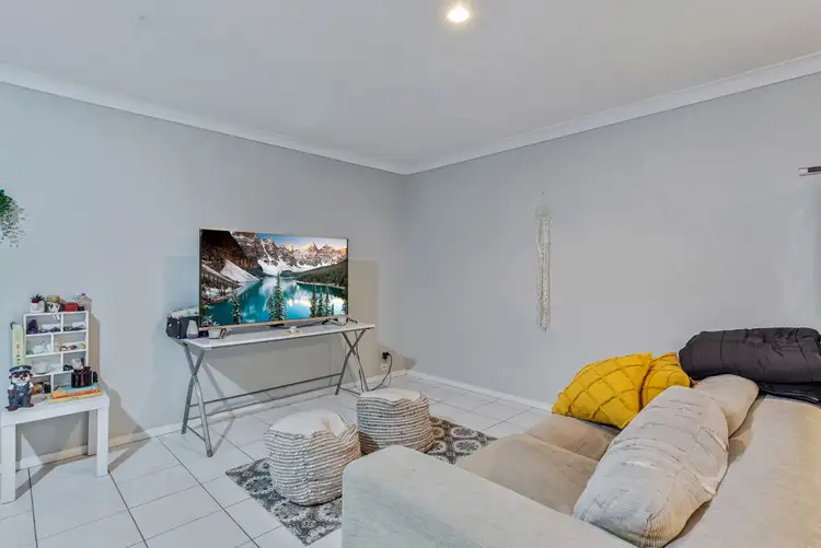 Fifth view of Homely semi-detached listing, 2/7 Hill Court, Labrador QLD 4215