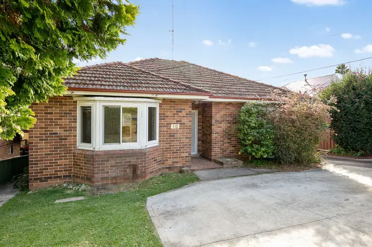 10 Shaftsbury Road