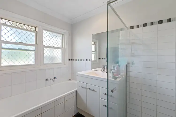 Fifth view of Homely house listing, 2 Allambie Court, Buddina QLD 4575