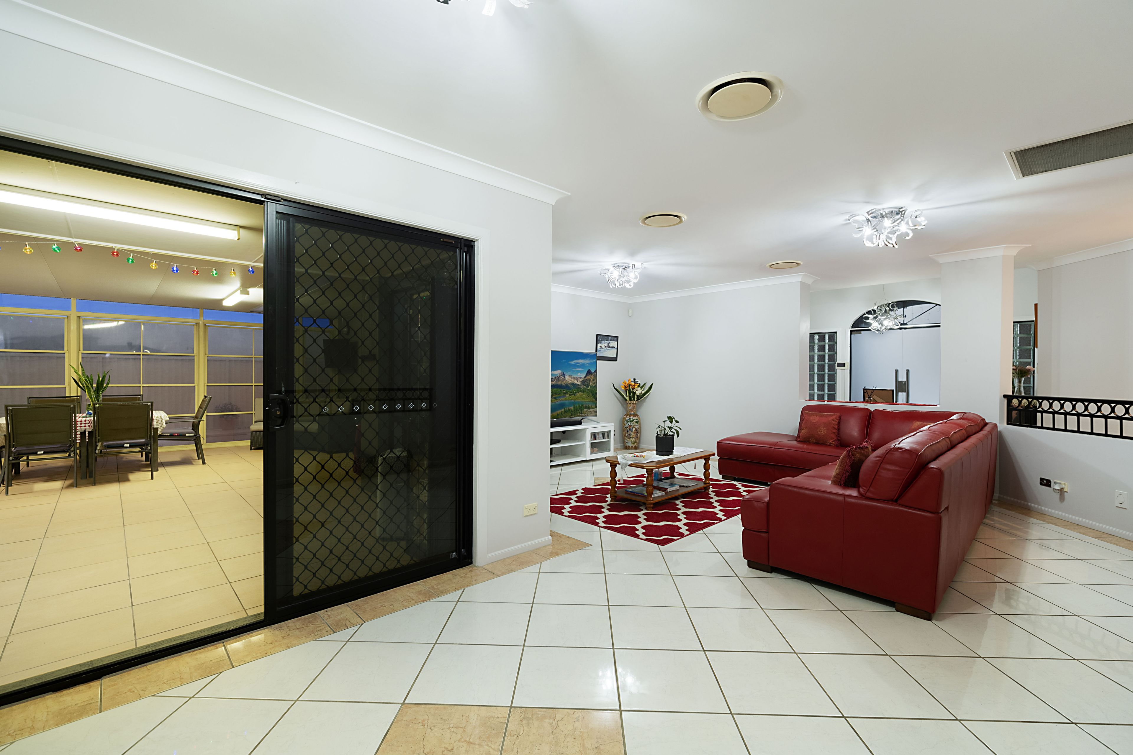 Fifth view of Homely house listing, 2 Drayton Crescent, Thornton NSW 2322
