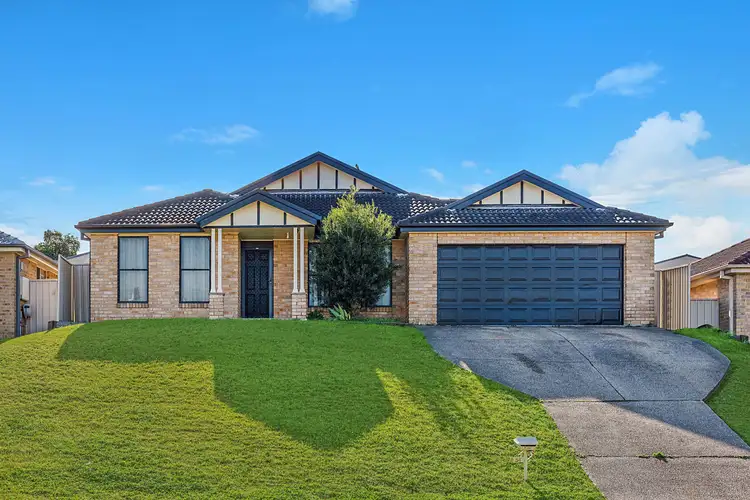 54 Canterbury Drive, Raworth NSW 2321