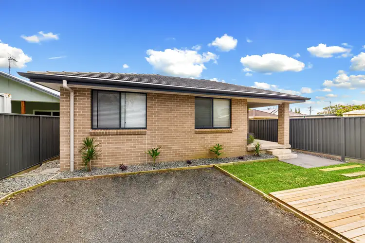 40a Birdwood Avenue