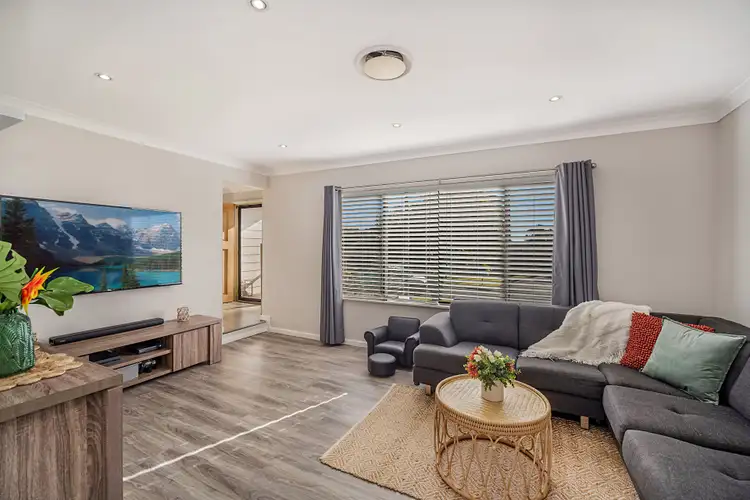 Second view of Homely house listing, 8 Barlow Close, Thornton NSW 2322
