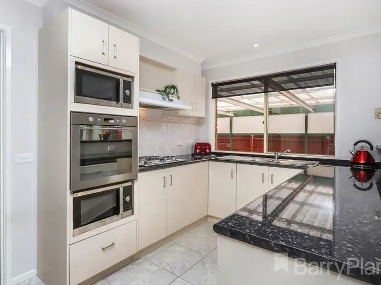 Sixth view of Homely house listing, 2 Fielders Walk, Westmeadows VIC 3049