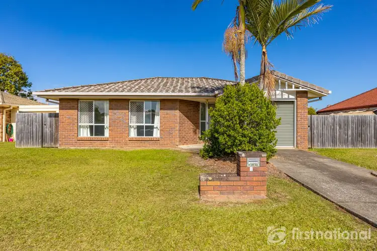 4 Breeze Court