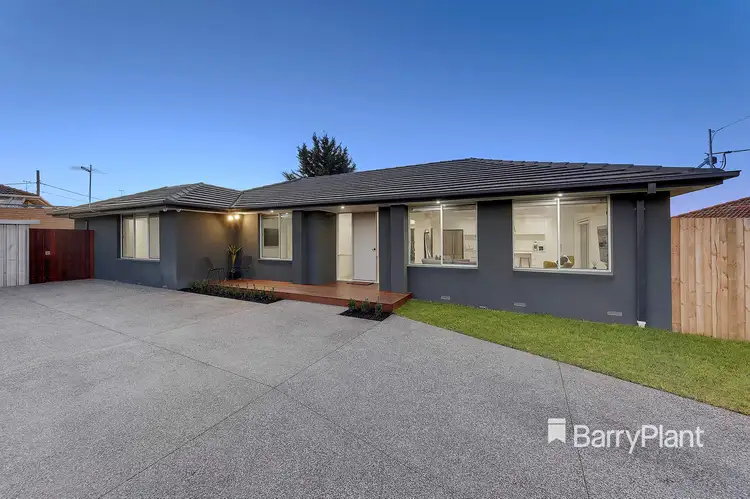 4 Adrian Court, Gladstone Park VIC 3043
