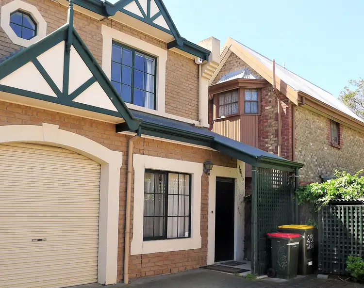 2/62 Childers Street