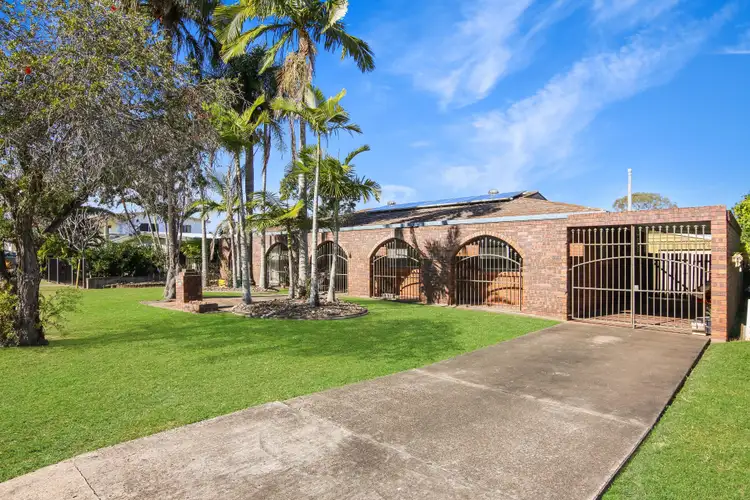 3 Paradise Street, Point Vernon QLD 4655