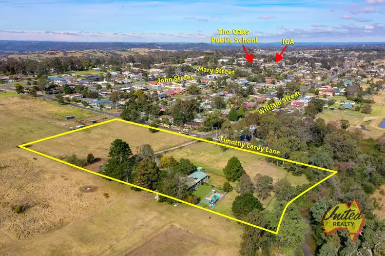 12 Timothy Lacey Lane, The Oaks NSW 2570