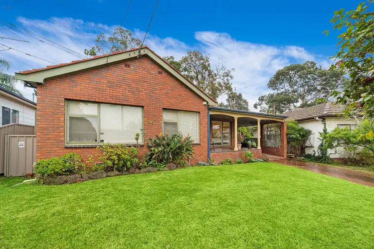 25 Orana Crescent, Peakhurst Heights NSW 2210
