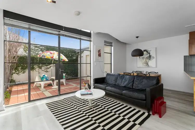 4/150 Cambridge Street, West Leederville WA 6007