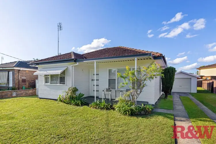 62 Robin Crescent, Woy Woy NSW 2256