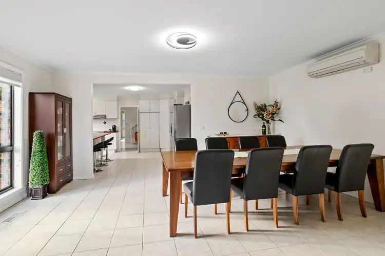 Fifth view of Homely house listing, 19 Windsor Drive, Avondale Heights VIC 3034