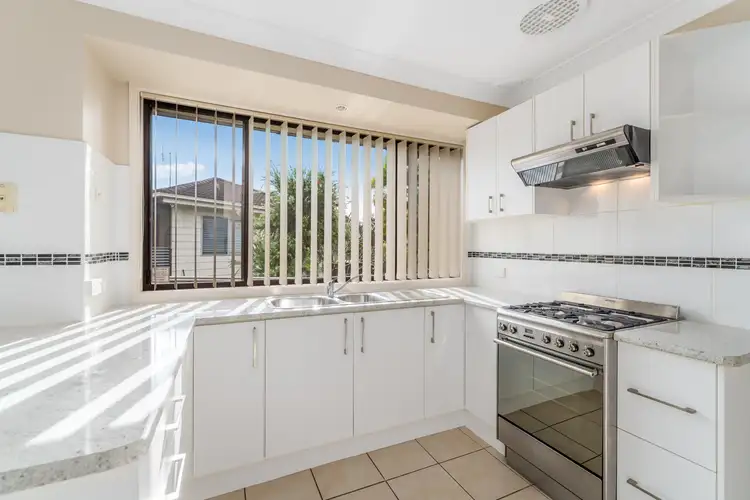 Second view of Homely house listing, 6 Barlow Close, Thornton NSW 2322