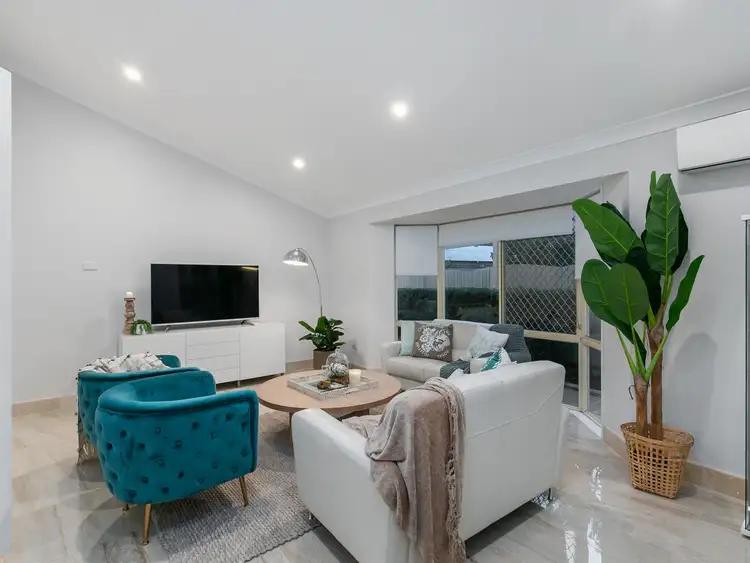 Sixth view of Homely house listing, 113 Cadogan Street, Carindale QLD 4152