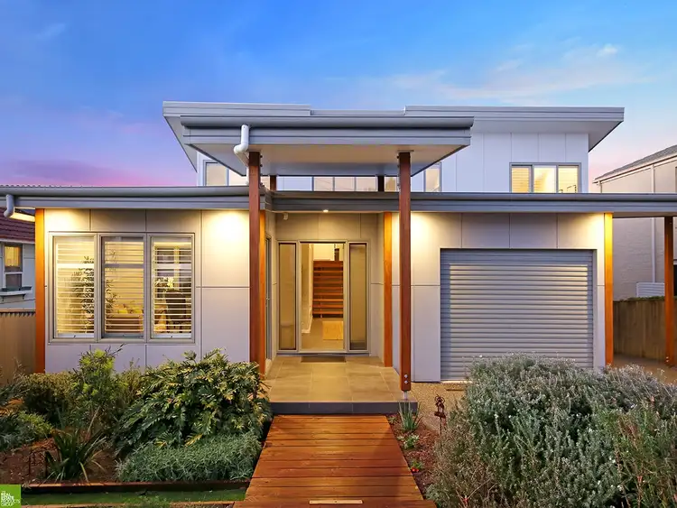 16 Somerville Street, Bulli NSW 2516
