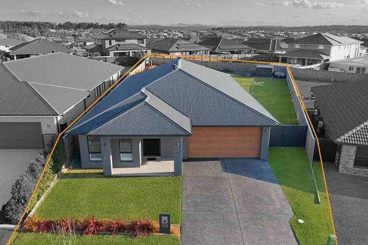 Second view of Homely house listing, 32 Rockmaster Street, Chisholm NSW 2322