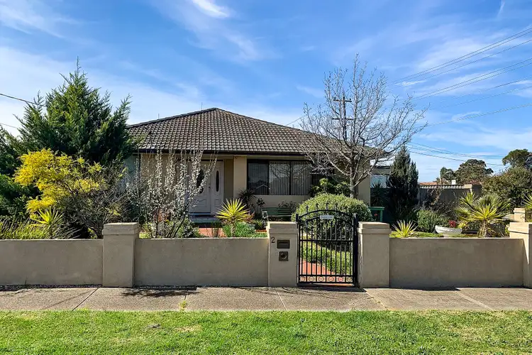 2 Archer Court, Gladstone Park VIC 3043