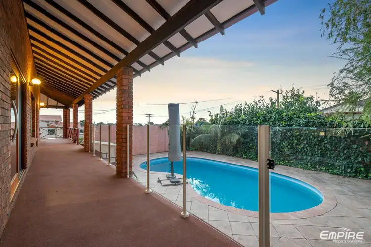 11 Rushby Way, Samson WA 6163