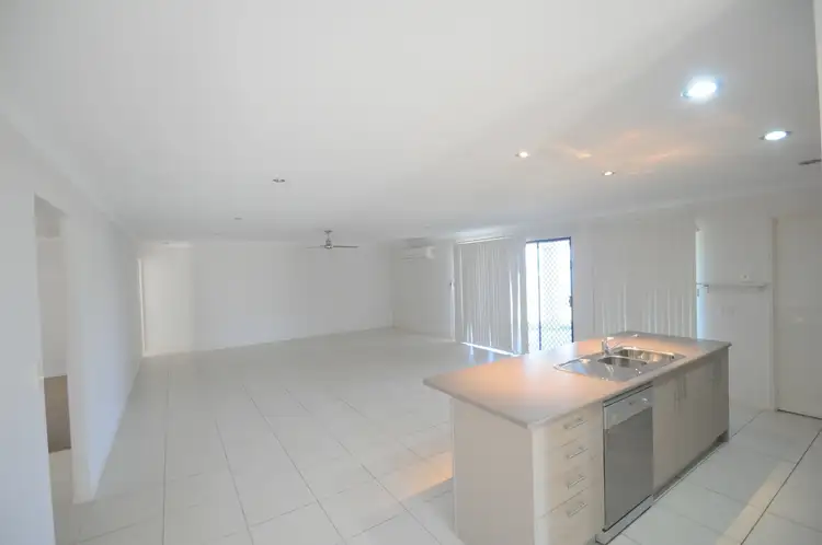 Seventh view of Homely house listing, 17 Parklink West Av, Wondunna QLD 4655