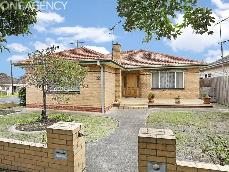 38 Dudley St, Belmont VIC 3216