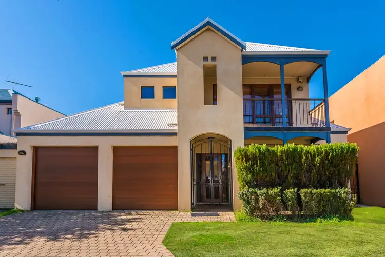 15 Bruce Street, North Fremantle WA 6159