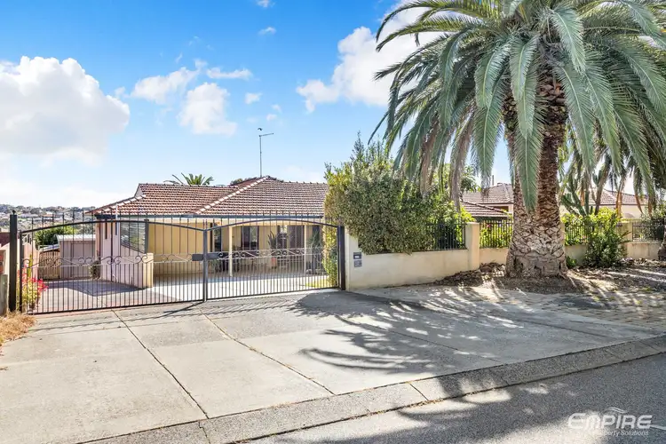 7 Thackeray Street, Spearwood WA 6163