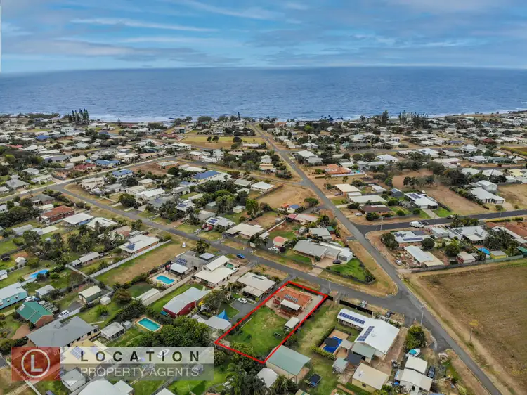 21 Burns St, Burnett Heads QLD 4670