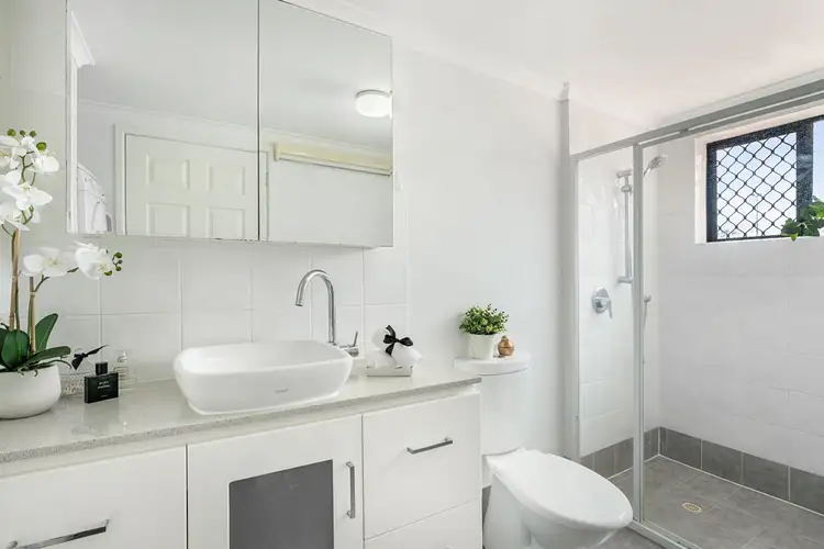 Sixth view of Homely apartment listing, 2/70 Lang Parade, Auchenflower QLD 4066