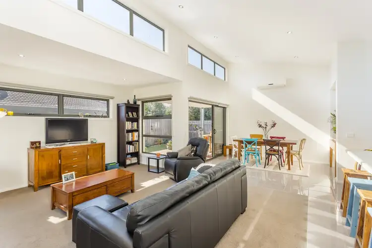 2/11 Watkin Street, Ocean Grove VIC 3226