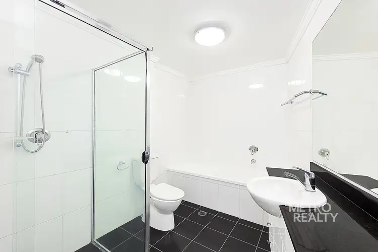 Fifth view of Homely apartment listing, 323/298 Sussex St, Sydney NSW 2000