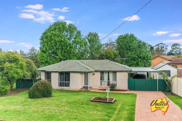 5 Clinton Drive, Narellan NSW 2567