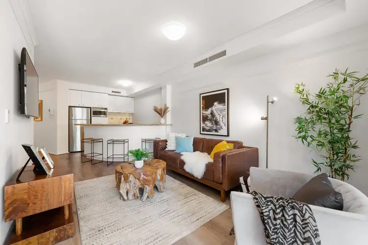 Third view of Homely apartment listing, 10/16 Kings Park Road, West Perth WA 6005